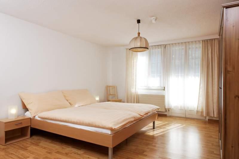 Ferienwohnung Bahnhoefli Lauterbrunnen Δωμάτιο φωτογραφία